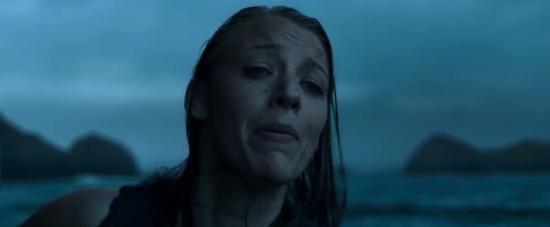 theshallows-blakelively-02555.jpg