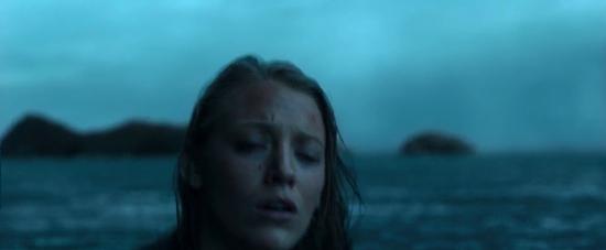 theshallows-blakelively-02630.jpg