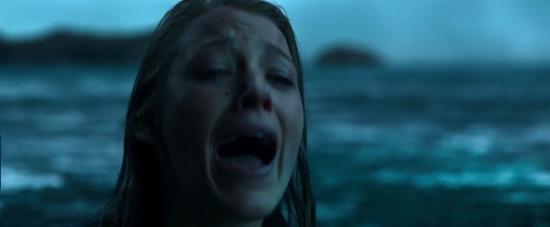 theshallows-blakelively-02637.jpg