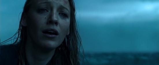 theshallows-blakelively-02705.jpg