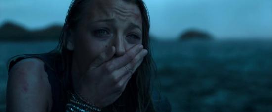 theshallows-blakelively-02749.jpg