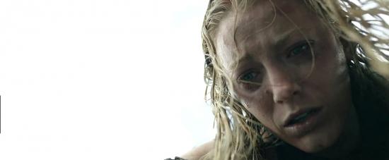 theshallows-blakelively-02994.jpg