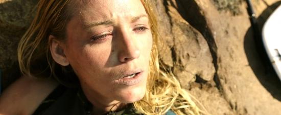 theshallows-blakelively-03035.jpg
