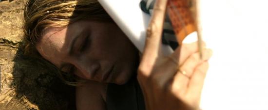 theshallows-blakelively-03048.jpg
