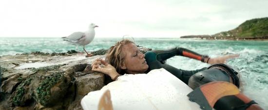 Click to view full size image
==============
theshallows-blakelively-03103.jpg theshallows-blakelively-03103.jpg