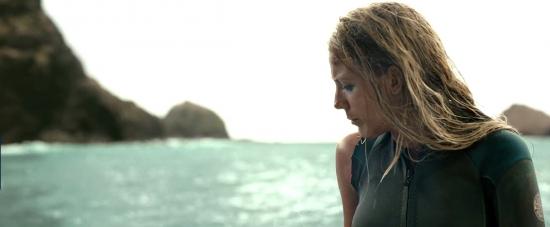 Click to view full size image
==============
theshallows-blakelively-03122.jpg theshallows-blakelively-03122.jpg