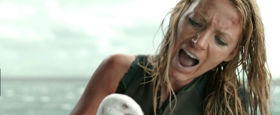 theshallows-blakelively-03177.jpg