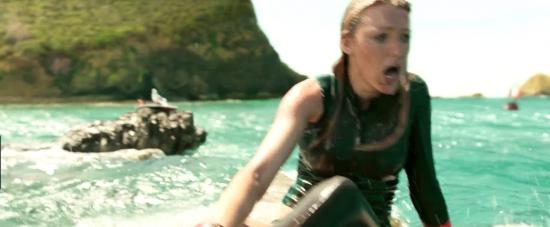 theshallows-blakelively-03292.jpg