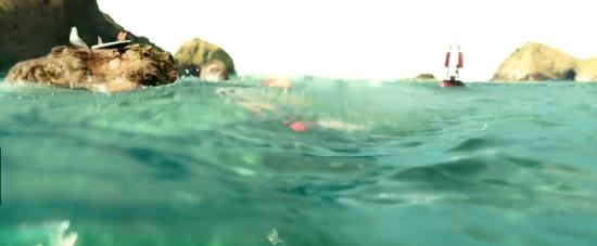 theshallows-blakelively-03373.jpg