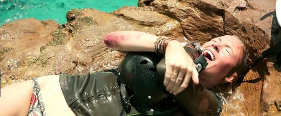theshallows-blakelively-03385.jpg
