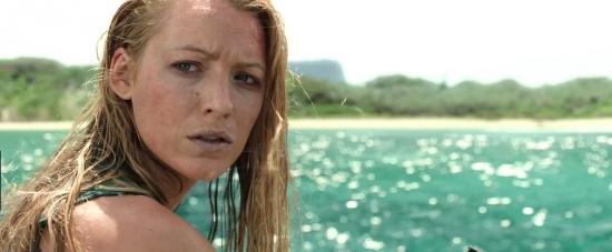 theshallows-blakelively-03445.jpg