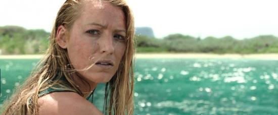 theshallows-blakelively-03454.jpg