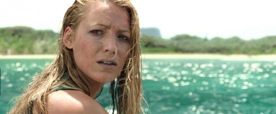 theshallows-blakelively-03460.jpg