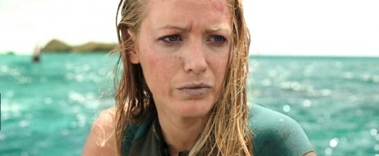 theshallows-blakelively-03487.jpg