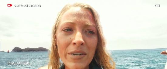 theshallows-blakelively-03502.jpg
