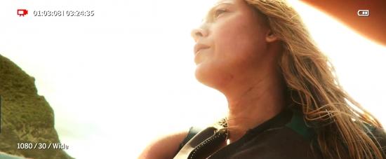 theshallows-blakelively-03615.jpg