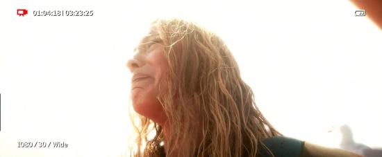 theshallows-blakelively-03685.jpg