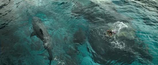theshallows-blakelively-03814.jpg