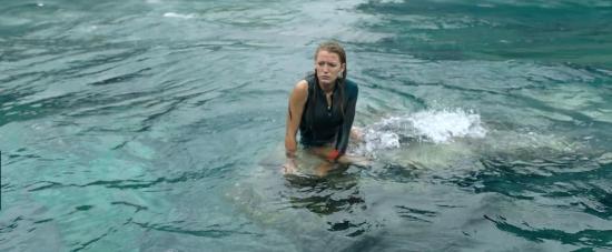 theshallows-blakelively-03840.jpg