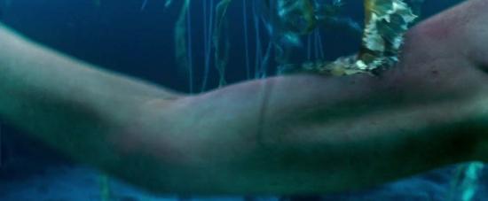 theshallows-blakelively-03887.jpg