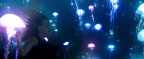 theshallows-blakelively-03892.jpg