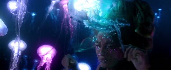 theshallows-blakelively-03896.jpg