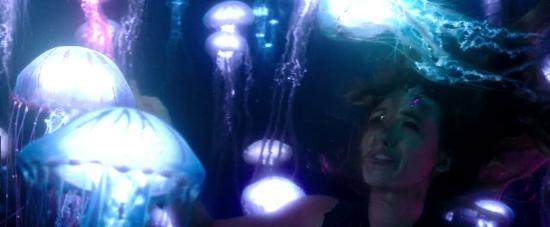 theshallows-blakelively-03899.jpg