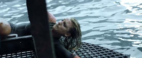theshallows-blakelively-03982.jpg