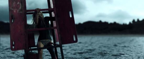 theshallows-blakelively-04028.jpg