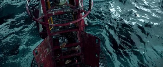 theshallows-blakelively-04038.jpg