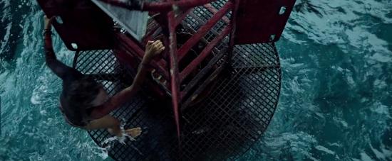 theshallows-blakelively-04056.jpg