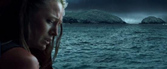 theshallows-blakelively-04135.jpg