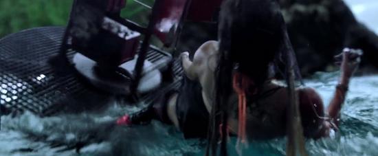 theshallows-blakelively-04143.jpg