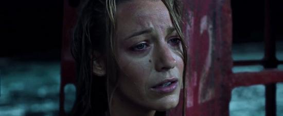 theshallows-blakelively-04192.jpg