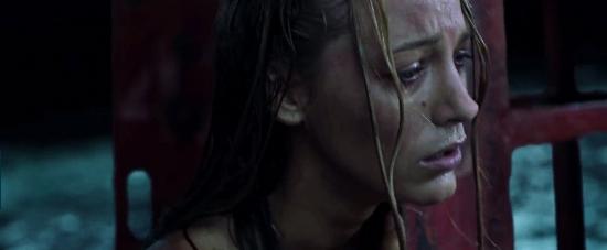 theshallows-blakelively-04195.jpg