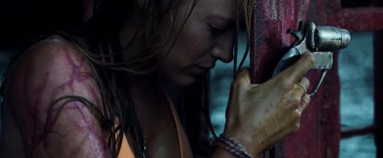 theshallows-blakelively-04206.jpg