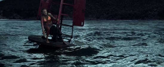 theshallows-blakelively-04312.jpg
