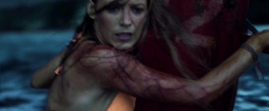 theshallows-blakelively-04338.jpg