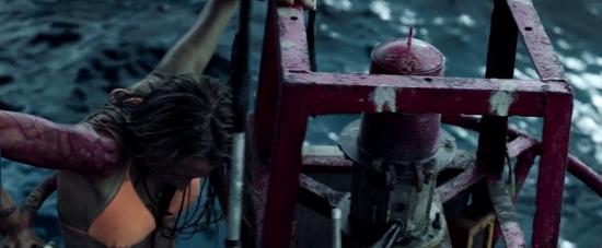 theshallows-blakelively-04344.jpg