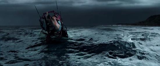 theshallows-blakelively-04402.jpg