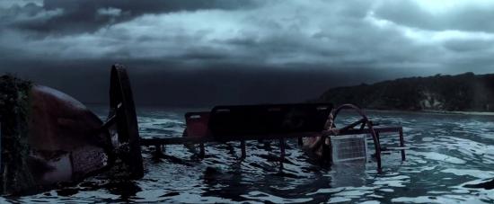 theshallows-blakelively-04445.jpg