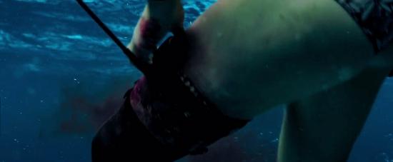 theshallows-blakelively-04525.jpg