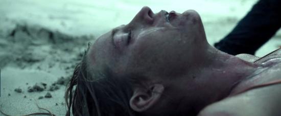 theshallows-blakelively-04640.jpg