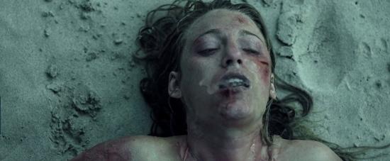 theshallows-blakelively-04662.jpg