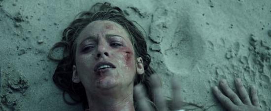 theshallows-blakelively-04682.jpg