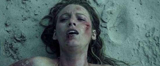 theshallows-blakelively-04683.jpg