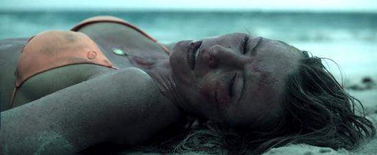 Click to view full size image
==============
theshallows-blakelively-04685.jpg theshallows-blakelively-04685.jpg