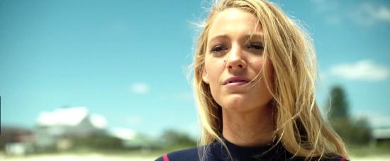 theshallows-blakelively-04804.jpg