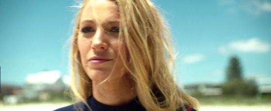 theshallows-blakelively-04809.jpg