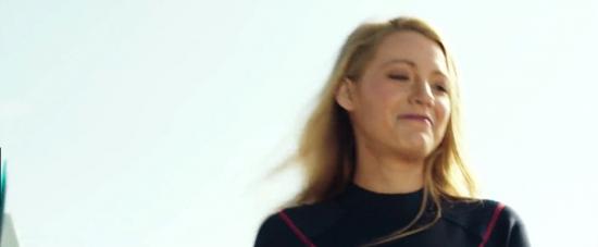 theshallows-blakelively-04818.jpg